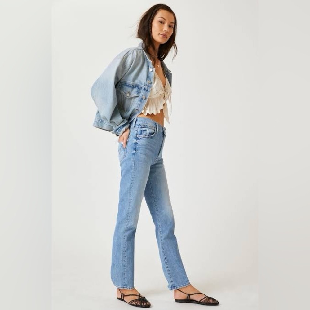 MOTHER The High Waisted Hiker Hover Jeans
